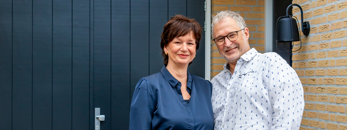 Ambassa houten openslaande garagedeur