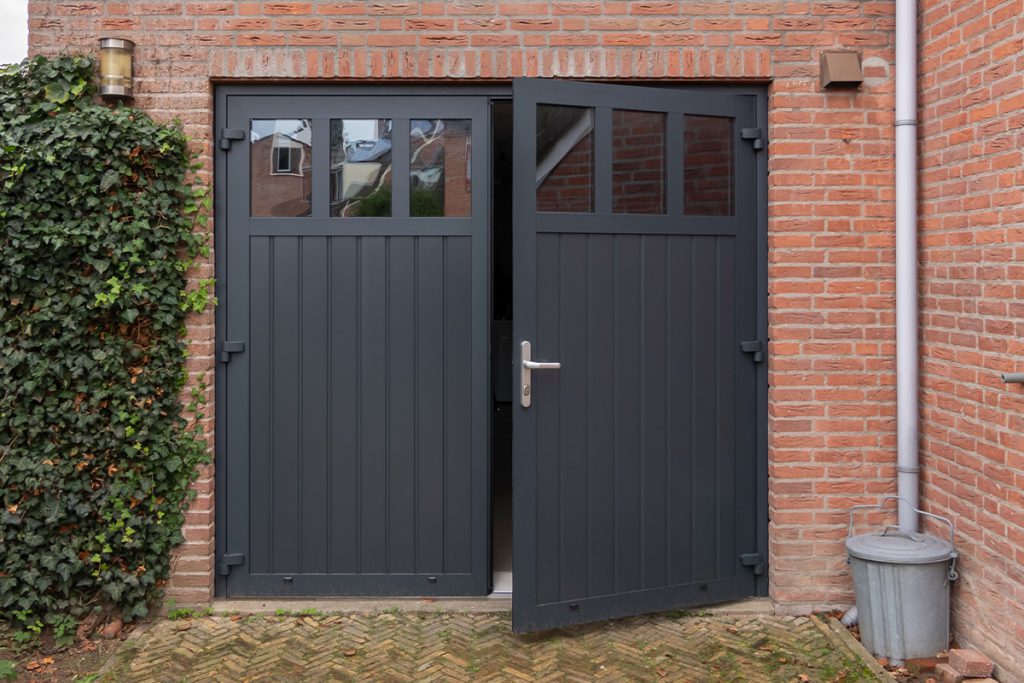 Voordeel veilige openslaande garagedeuren