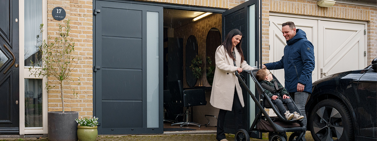 Ambassa, ambassadeur van garagedeuren