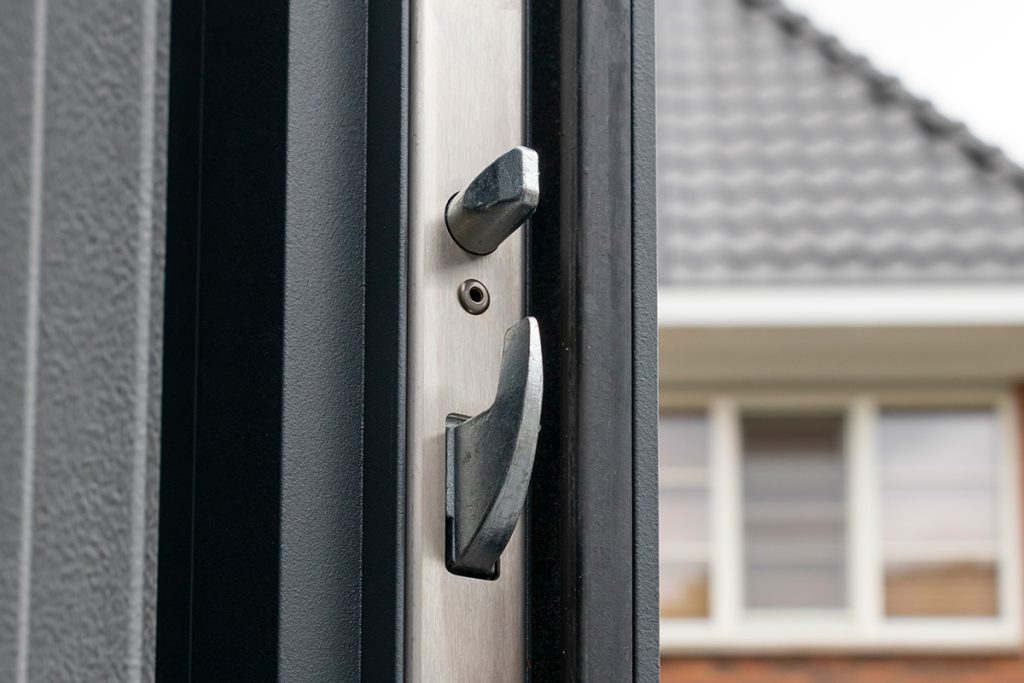 openslaande garagedeuren veilig