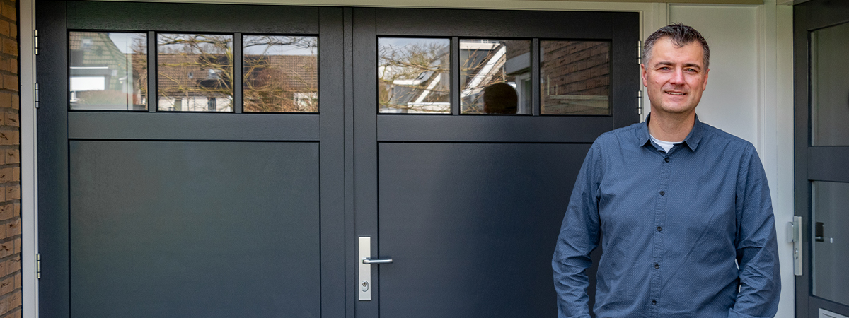 Houten openslaande garagedeur Ambassa