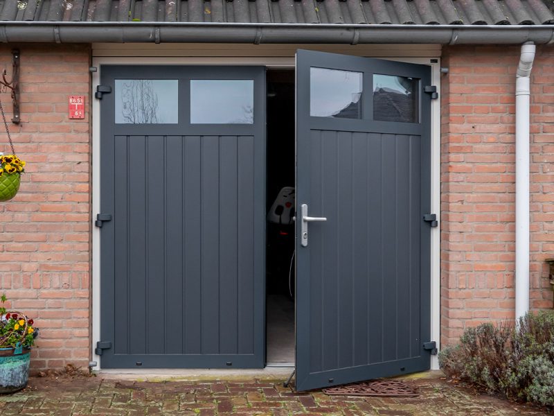 onderhoudsvrije openslaande garagedeuren