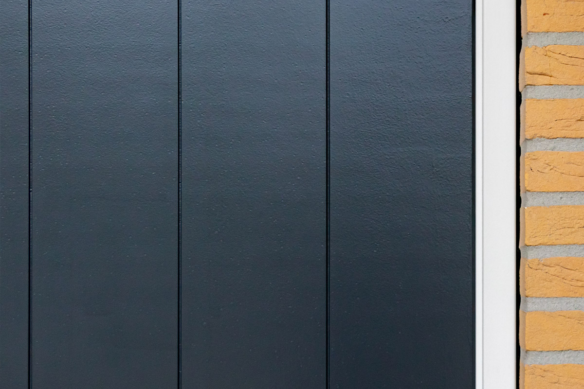 Duurzaam houten garagedeur