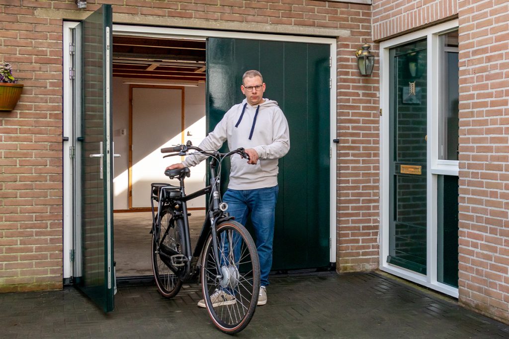 Houten dubbele garagedeur van Ambassa