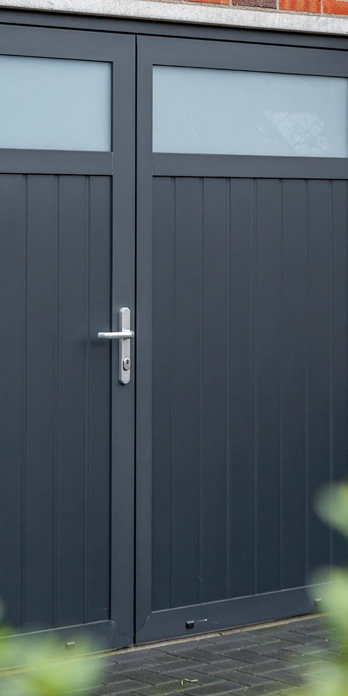 Openslaande garagedeur RAL7021