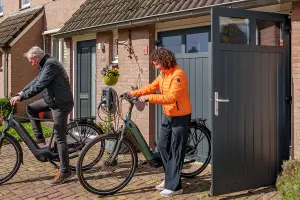 openslaande-garagedeur-fietsen Openslaande Garagedeur gebruiksgemak