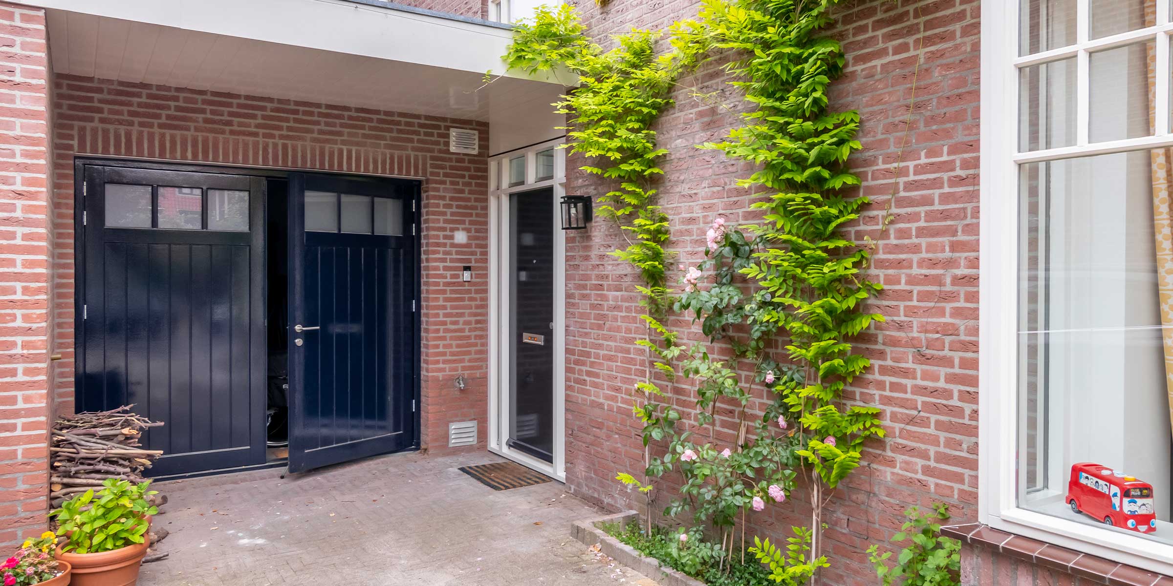 Garagedeur jaren'30 woning