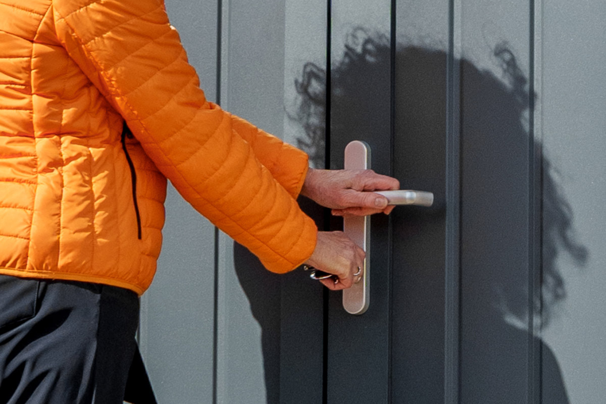 Openslaande garagedeur top beveiliging