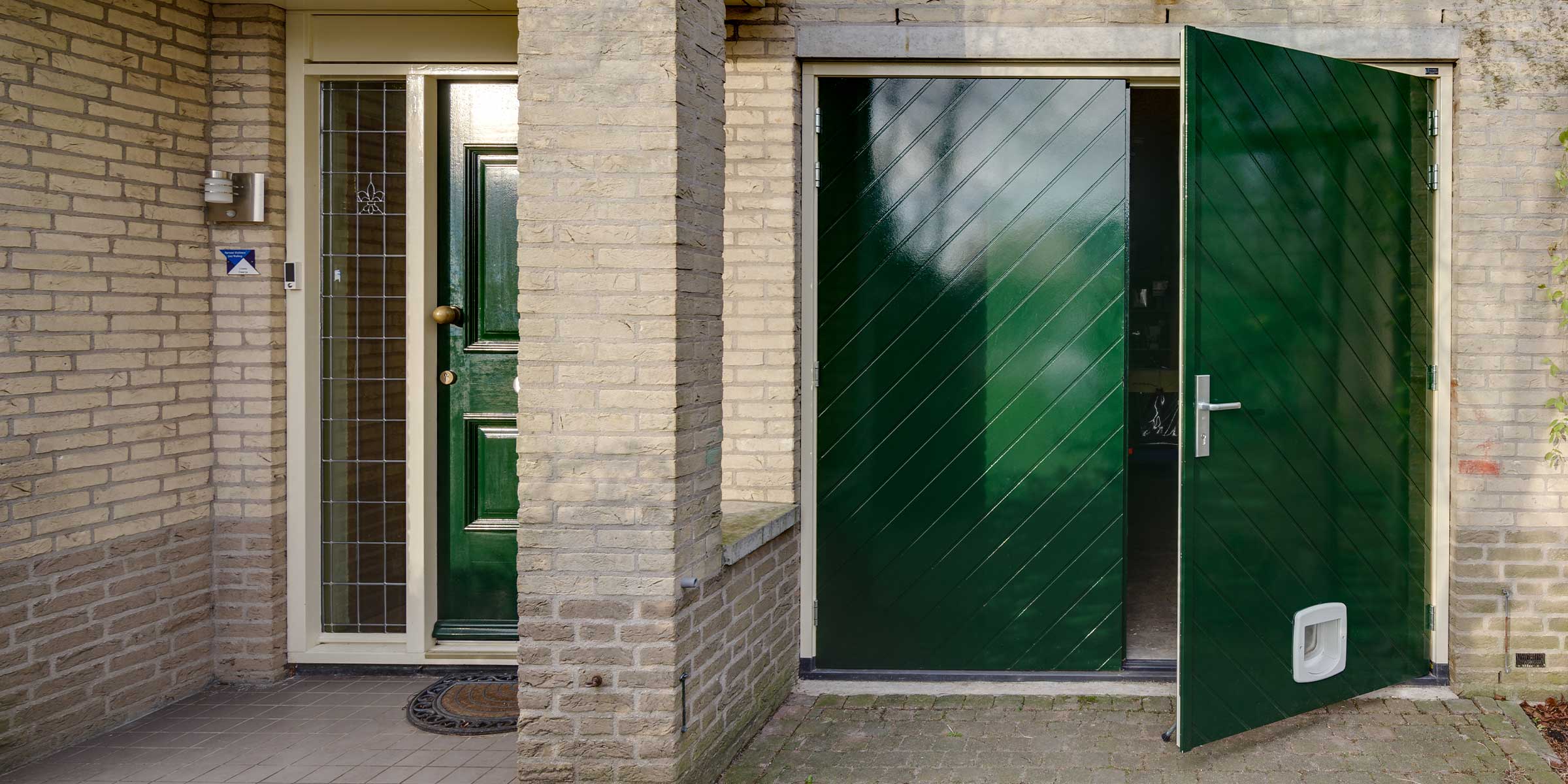 Houten garagedeur visgraat