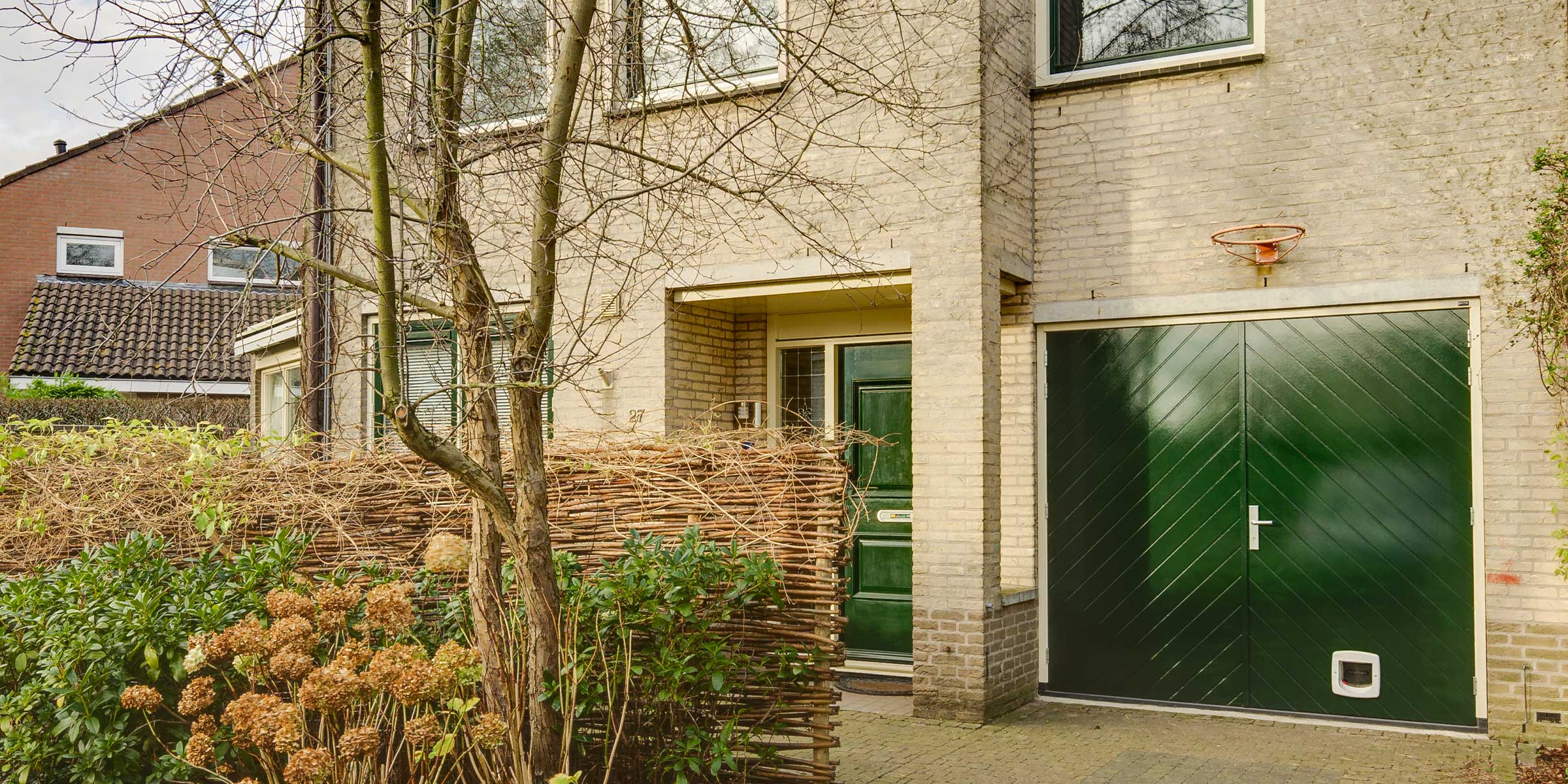 Houten garagedeur visgraat