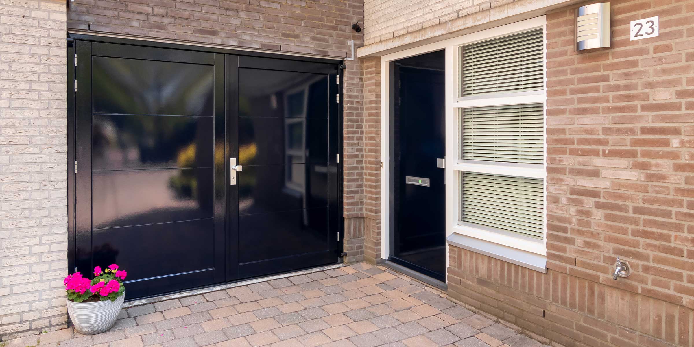 Houten openslaande garagedeur RAL5011