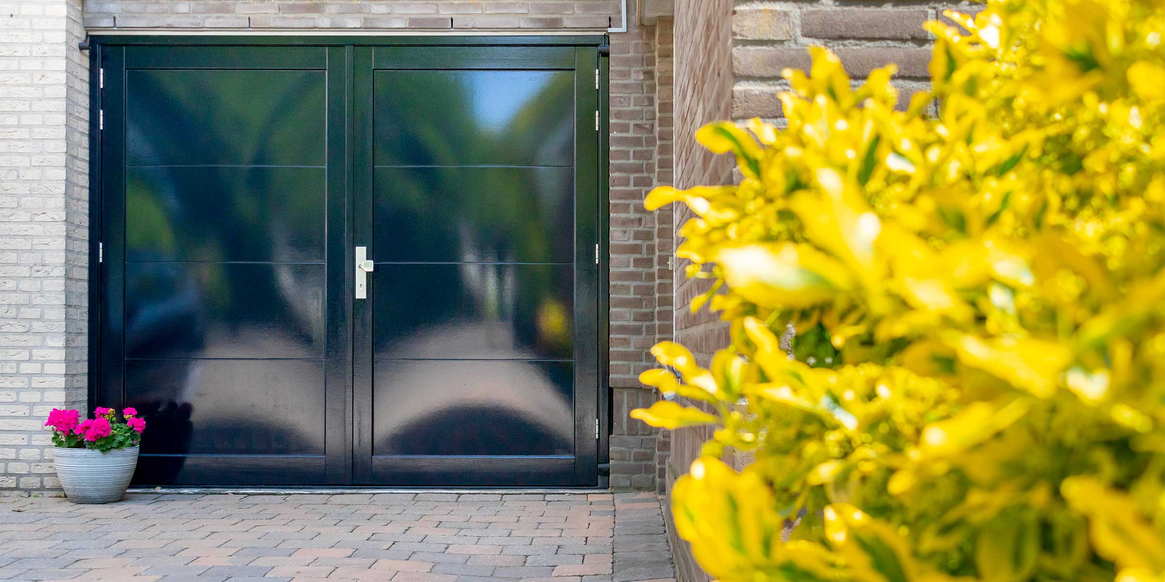 Houten openslaande garagedeur RAL5011