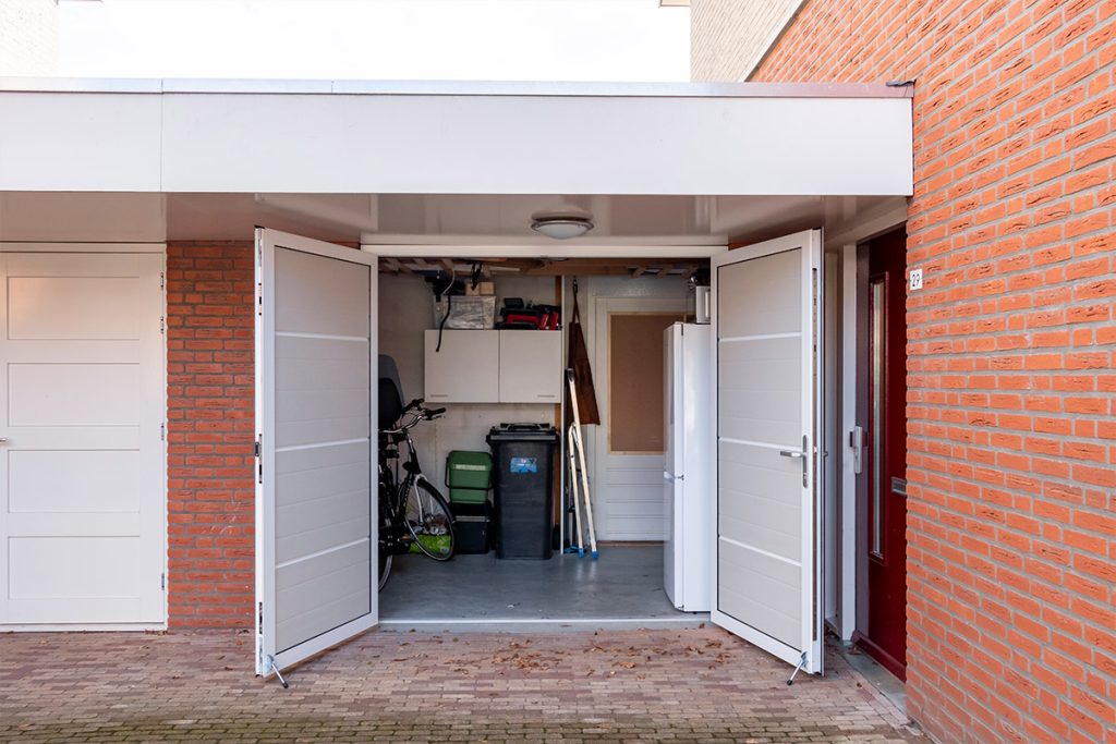 Openslaande garagedeuren in Best