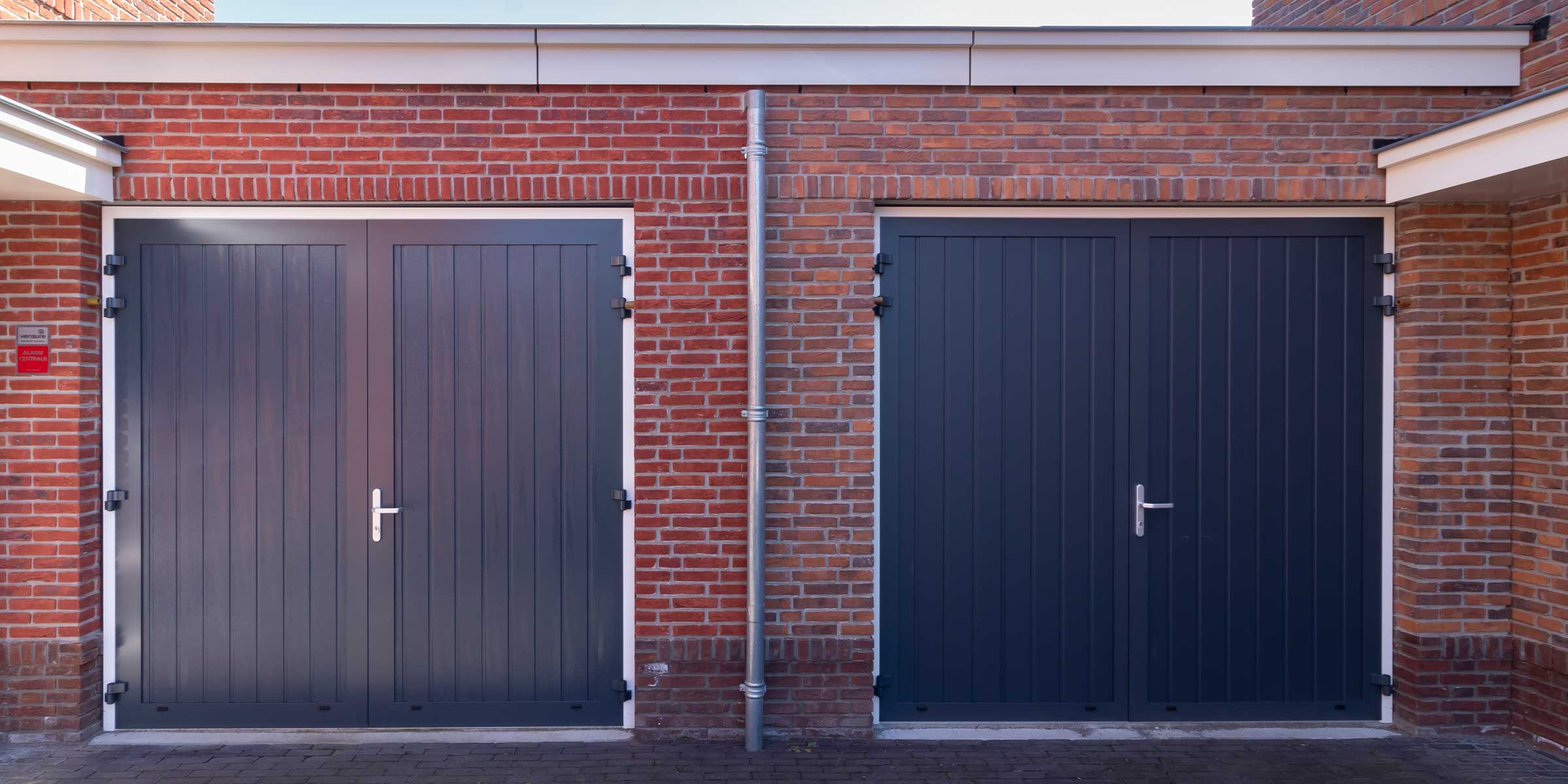 Openslaande garagedeuren verticale belijning