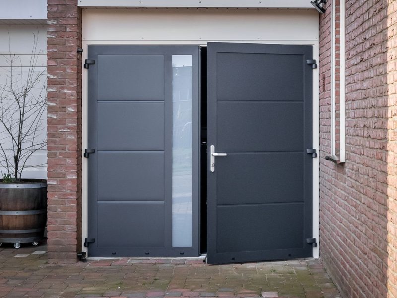 Garagedeur met glas