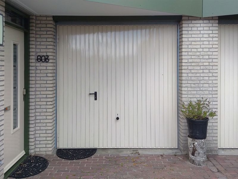 Kanteldeur vervangen door openslaande garagedeuren