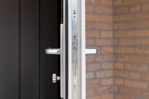 veiligheid-houten-garagedeuren