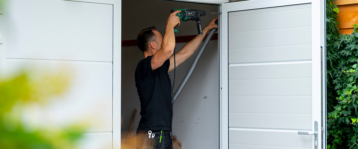 Montage door eigen monteurs