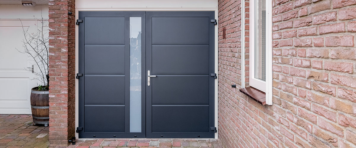 onderhoudsvrije garagedeur met glas